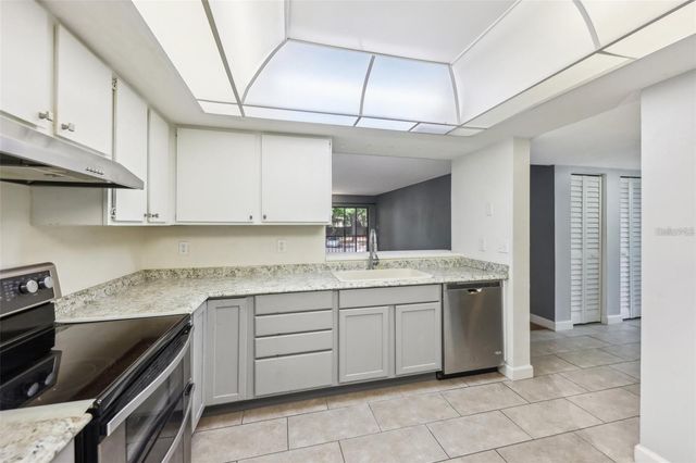 610 CRANES WAY 207, Altamonte Springs, FL 32701