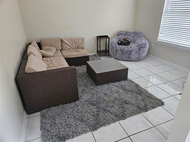 8033 MACDOUGALL DRIVE E, Jacksonville, FL 32244