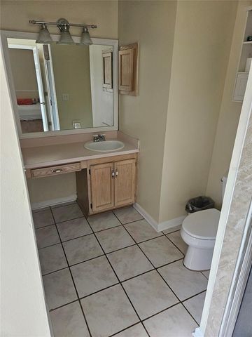 8033 MACDOUGALL DRIVE E, Jacksonville, FL 32244