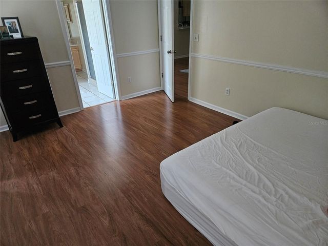 8033 MACDOUGALL DRIVE E, Jacksonville, FL 32244