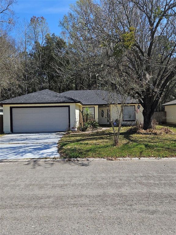 8033 MACDOUGALL DRIVE E, Jacksonville, FL 32244