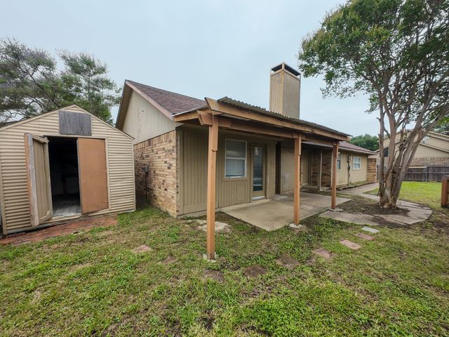820 Via Madonna, Mesquite, TX 75150