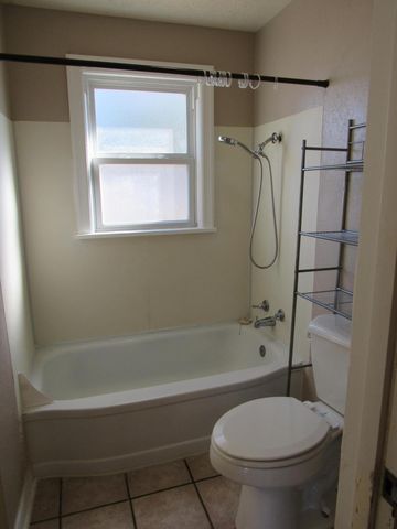 636 W Washington Street, Marshfield, MO 65706