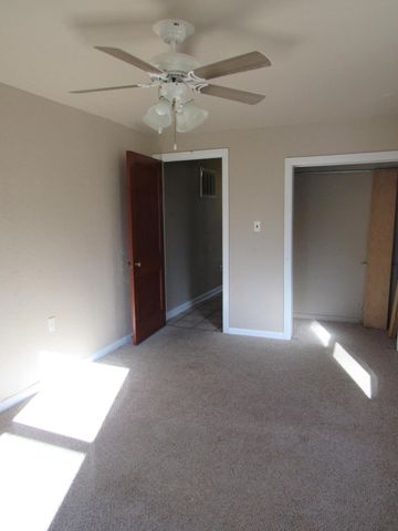 636 W Washington Street, Marshfield, MO 65706