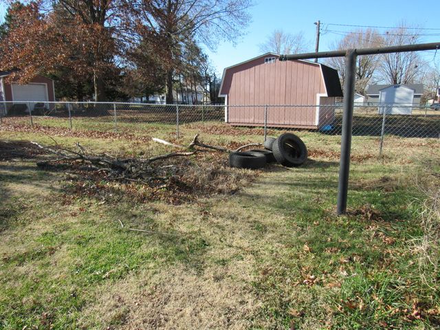 636 W Washington Street, Marshfield, MO 65706