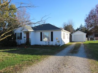 636 W Washington Street, Marshfield, MO 65706