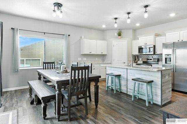 14812 Leeman Street, Bennington, NE 68007