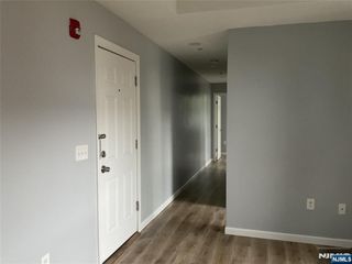 41-43 Victoria 103, Newark, NJ 07104