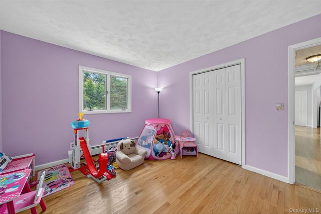 10 Karen Drive, Monroe, NY 10950