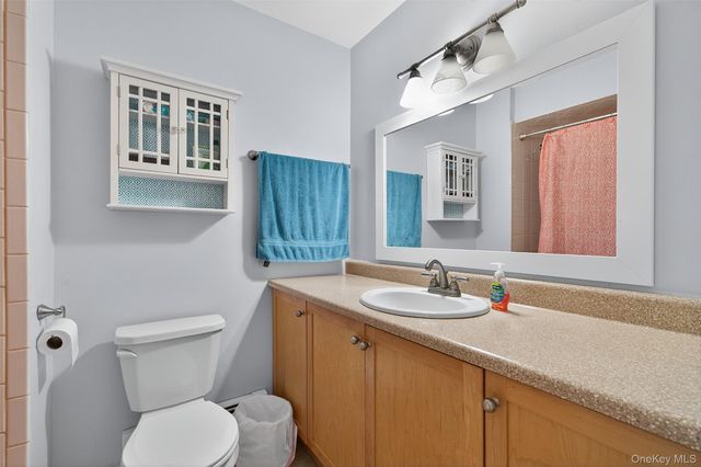 10 Karen Drive, Monroe, NY 10950