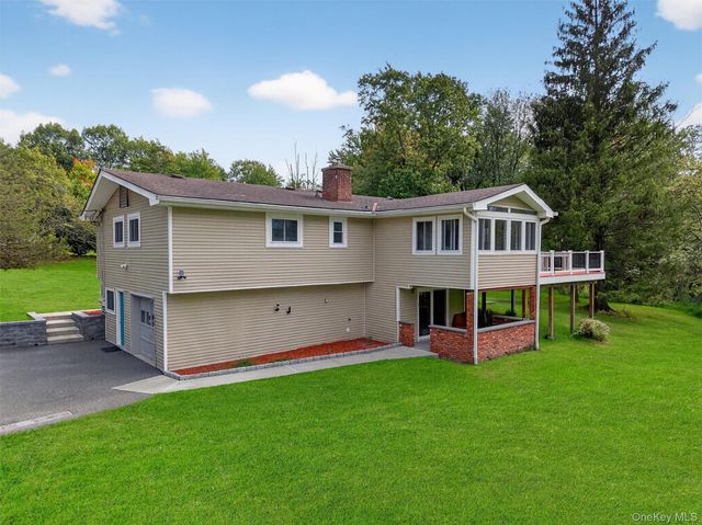 10 Karen Drive, Monroe, NY 10950