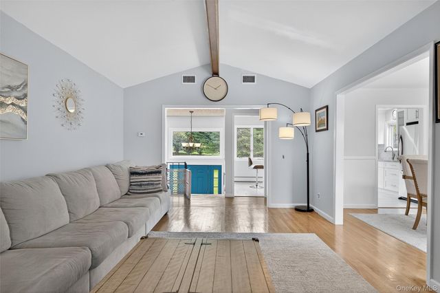 10 Karen Drive, Monroe, NY 10950