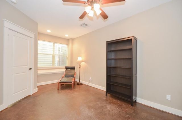 2214 Radcliffe Street, Houston, TX 77007