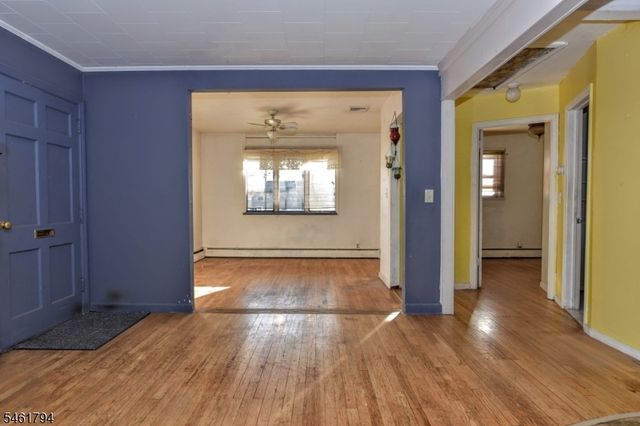 6 Roosevelt Ave, Totowa Boro, NJ 07512
