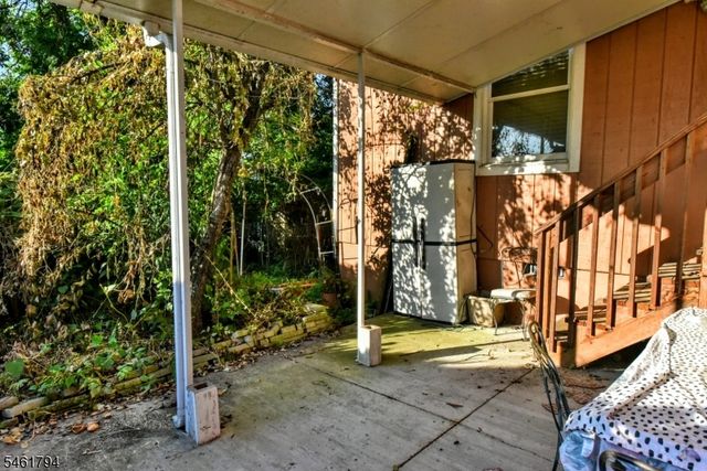 6 Roosevelt Ave, Totowa Boro, NJ 07512