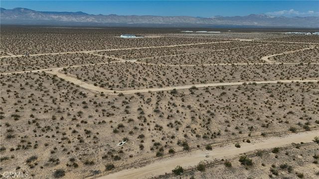 743 Evelyn Avenue, California City, CA 93505