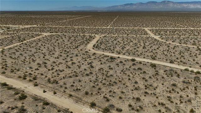 743 Evelyn Avenue, California City, CA 93505