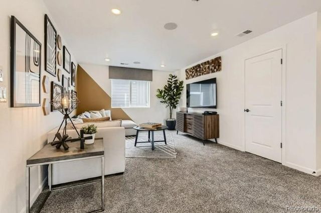 16637 W 92nd Place, Arvada, CO 80007
