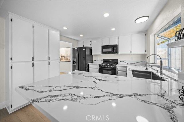 43909 Estrella, Lancaster, CA 93535