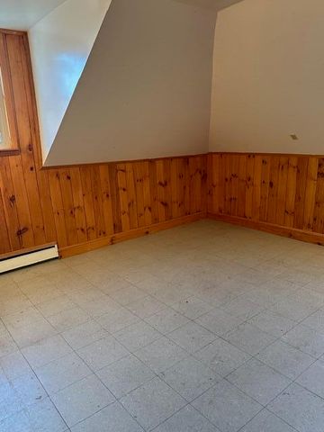 42 Champlain Street, Rouses Point, NY 12979