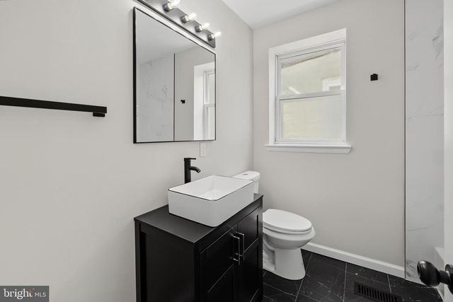 518 LINE ST, Camden, NJ 08103