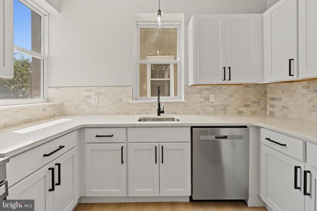518 LINE ST, Camden, NJ 08103