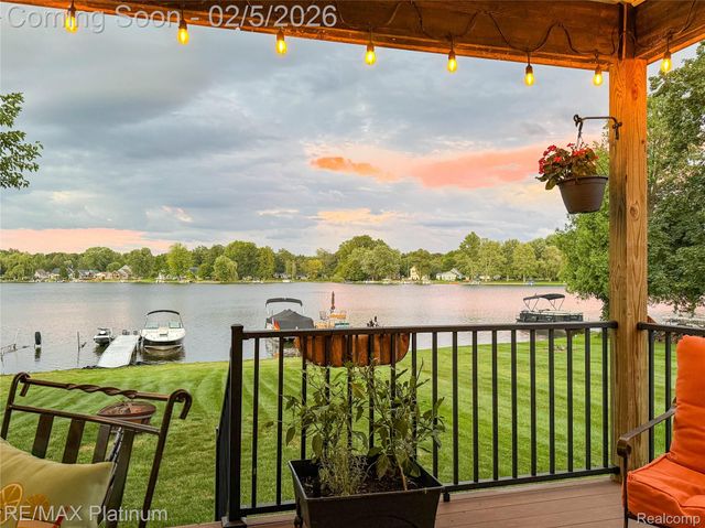 5612 Bullard Road, Hartland Township, MI 48430