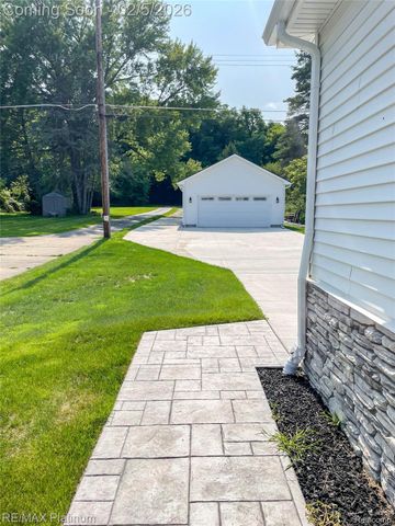 5612 Bullard Road, Hartland Township, MI 48430