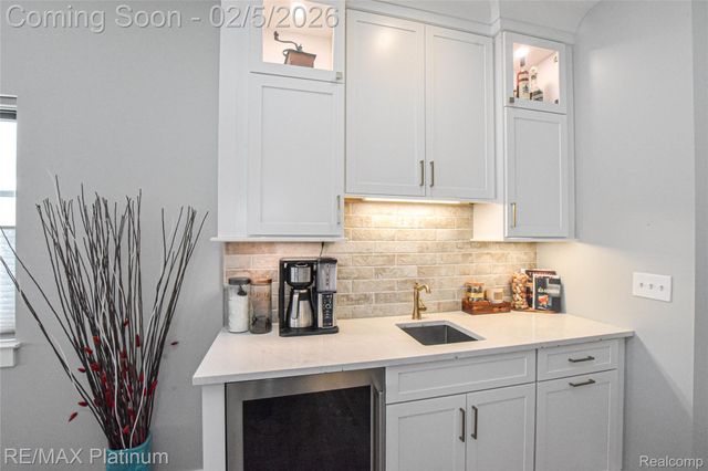 5612 Bullard Road, Hartland Township, MI 48430