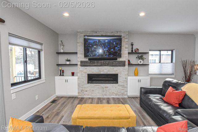 5612 Bullard Road, Hartland Township, MI 48430