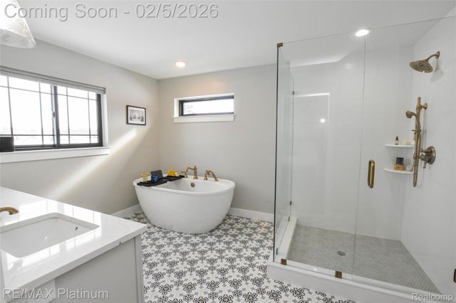 5612 Bullard Road, Hartland Township, MI 48430