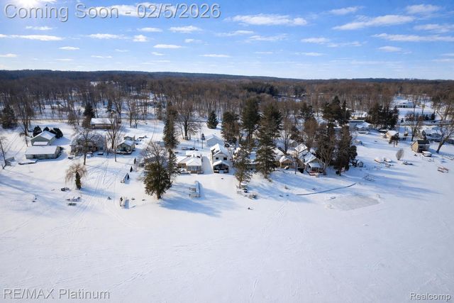 5612 Bullard Road, Hartland Township, MI 48430