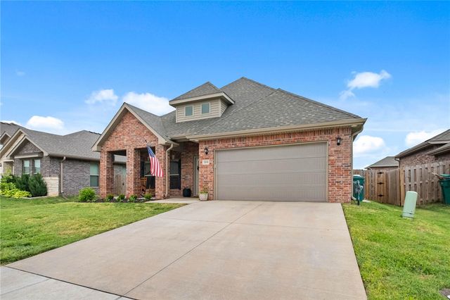 2131 Periwinkle Place, Centerton, AR 72719
