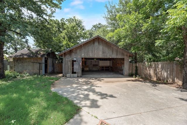 4008 Springdale Road, Haltom City, TX 76111