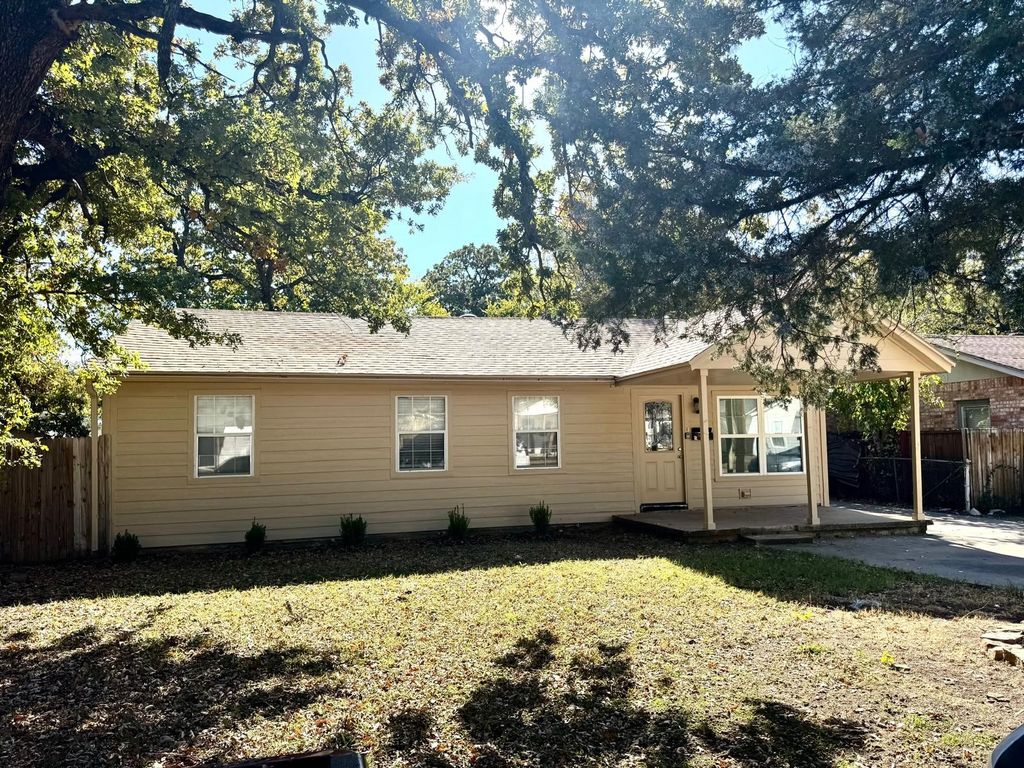 4008 Springdale Road, Haltom City, TX 76111