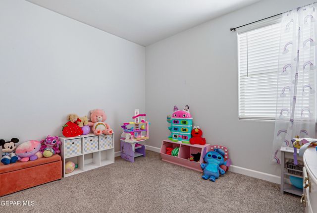 111 SARAH Trail, Sunland Park, NM 88008