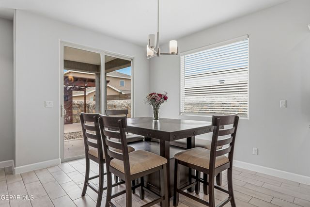 111 SARAH Trail, Sunland Park, NM 88008