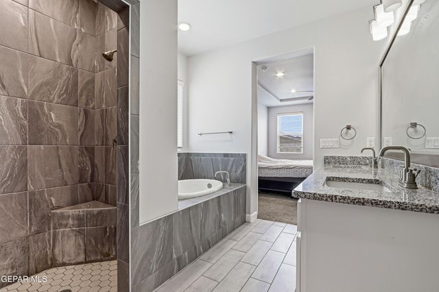111 SARAH Trail, Sunland Park, NM 88008