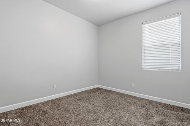 111 SARAH Trail, Sunland Park, NM 88008