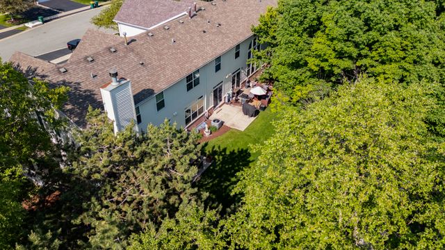 16017 W Iroquois Drive, Lockport, IL 60441