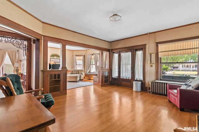 116 E MAIN Street, Williamsville, IL 62693