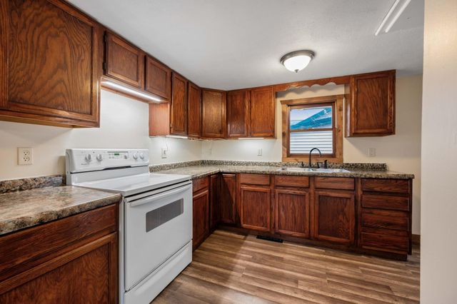 421 NW 8th Avenue, Grand Rapids, MN 55744