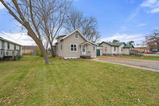 421 NW 8th Avenue, Grand Rapids, MN 55744