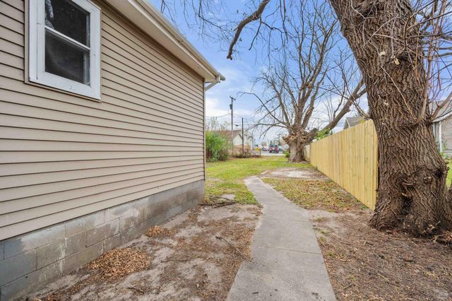 421 NW 8th Avenue, Grand Rapids, MN 55744