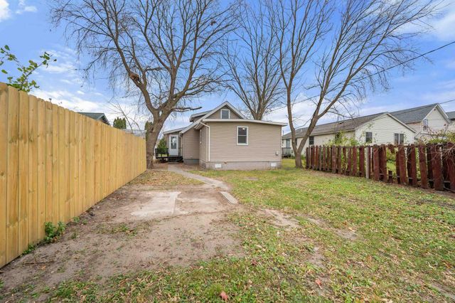 421 NW 8th Avenue, Grand Rapids, MN 55744