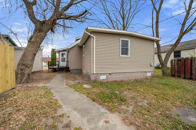 421 NW 8th Avenue, Grand Rapids, MN 55744