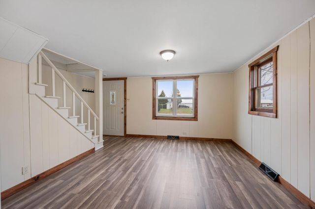 421 NW 8th Avenue, Grand Rapids, MN 55744