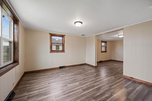 421 NW 8th Avenue, Grand Rapids, MN 55744