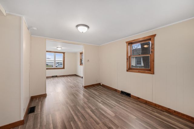 421 NW 8th Avenue, Grand Rapids, MN 55744