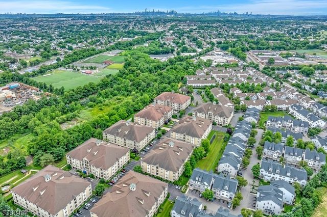 7101 Ravenscroft Rd, Clifton City, NJ 07013
